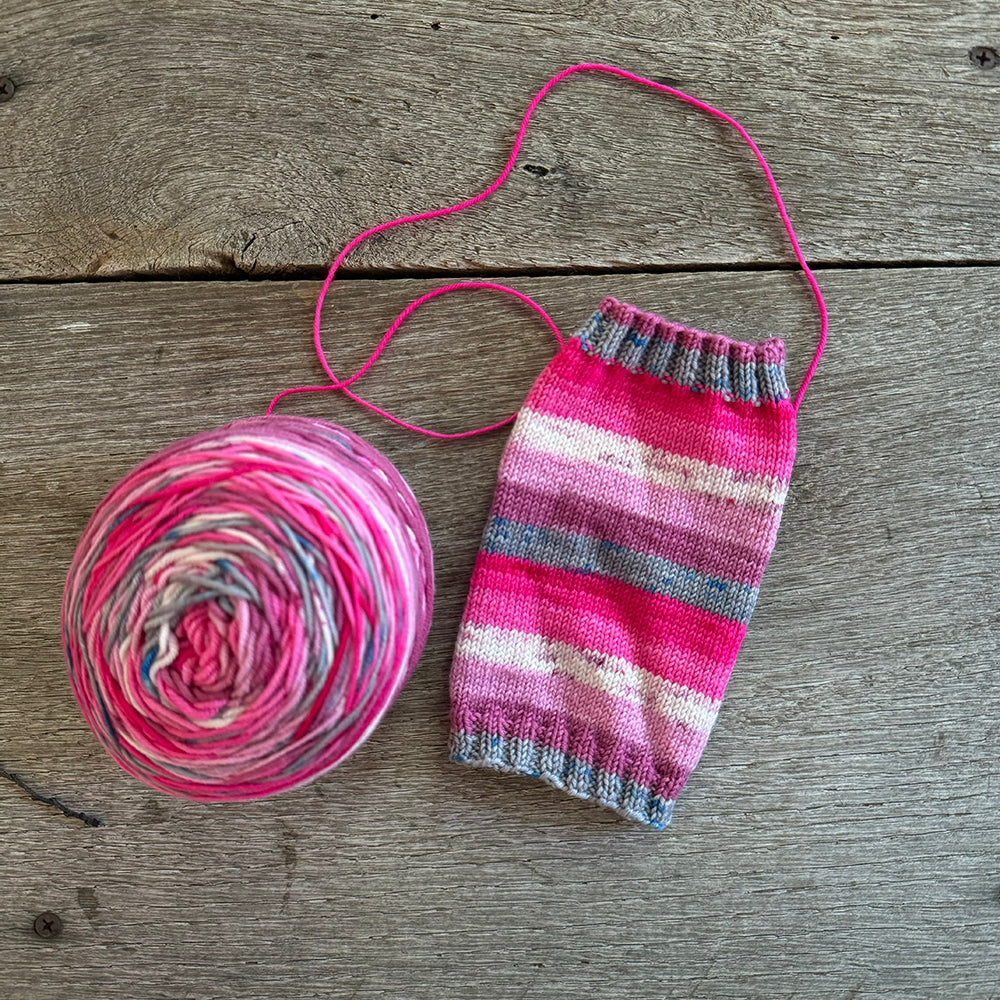 Hinkston Sturdy Sock Welcome to Dolly Wool