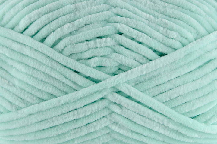 Universal Yarn Bella Chenille