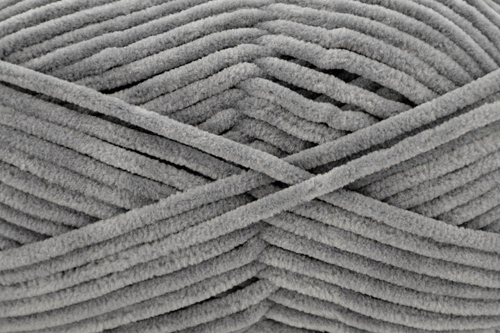 Universal Yarn Bella Chenille