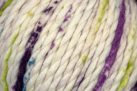 Universal Yarn Be Wool