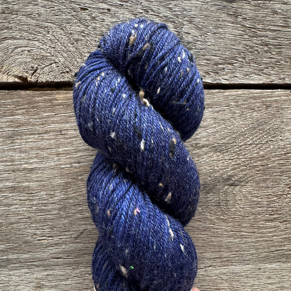 Old Rusted Chair Tweed DK