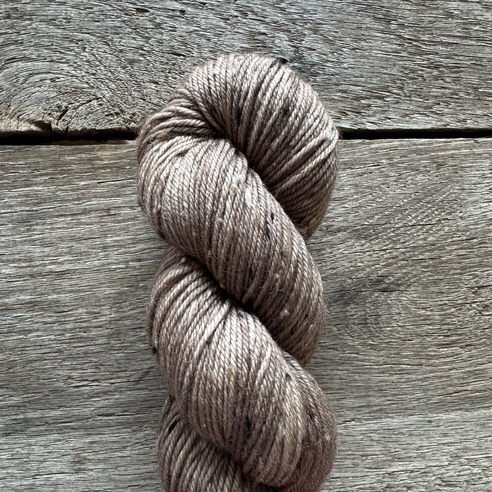 Old Rusted Chair Tweed DK