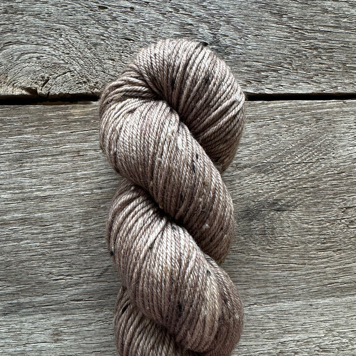 Old Rusted Chair Tweed DK
