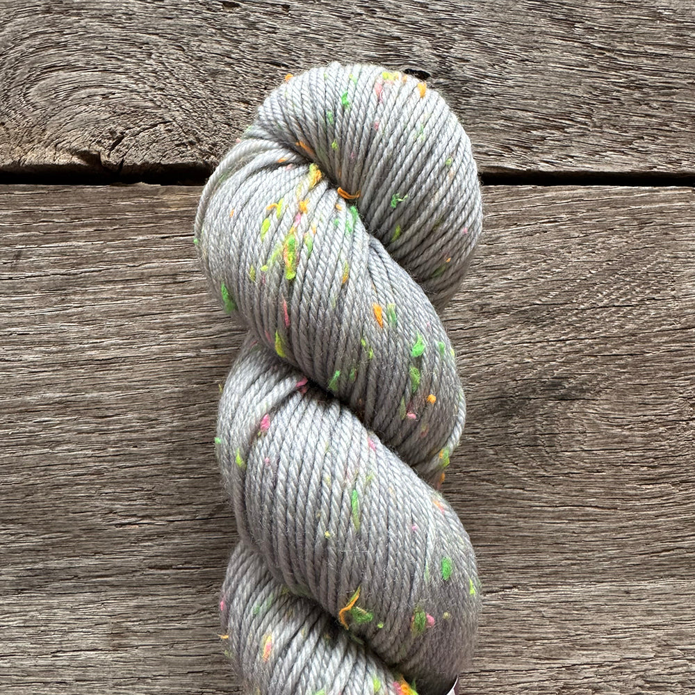 Old Rusted Chair Tweed DK