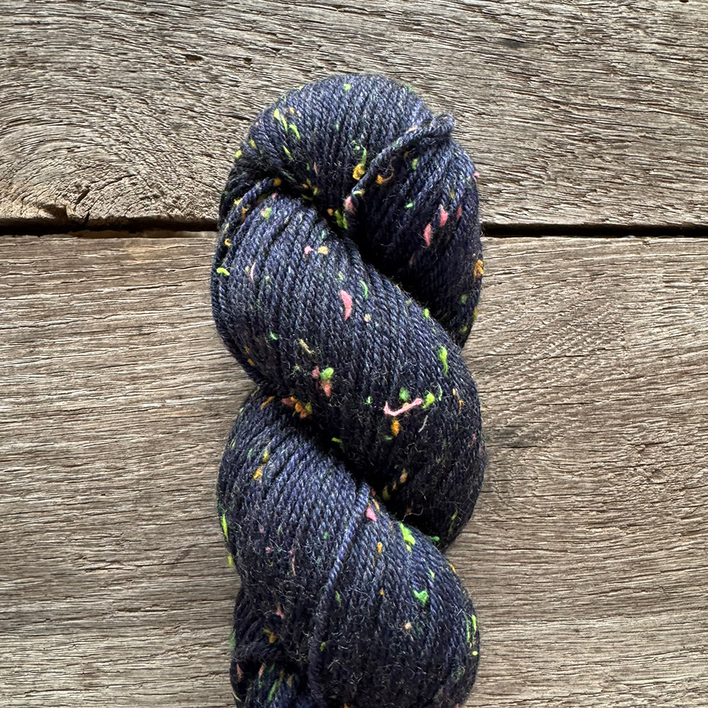 Old Rusted Chair Tweed DK
