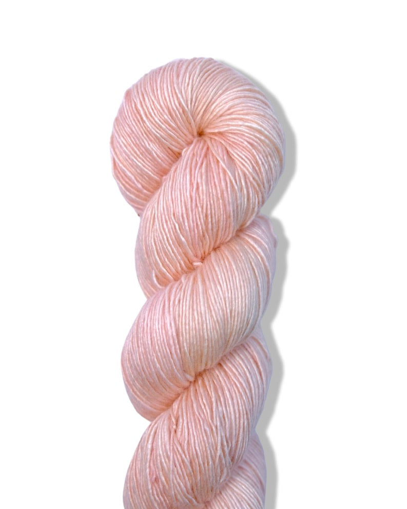 Modus Operandi Fibers Silky Fingering