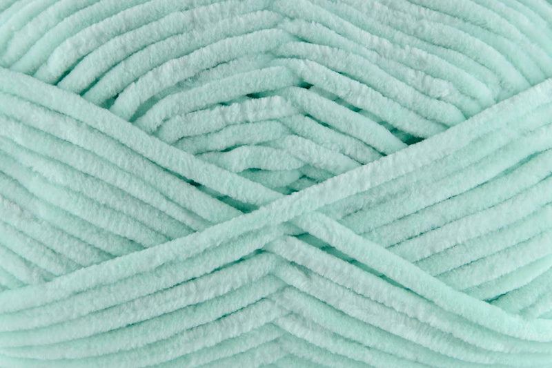 Universal Yarn Bella Chenille