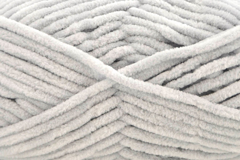 Universal Yarn Bella Chenille