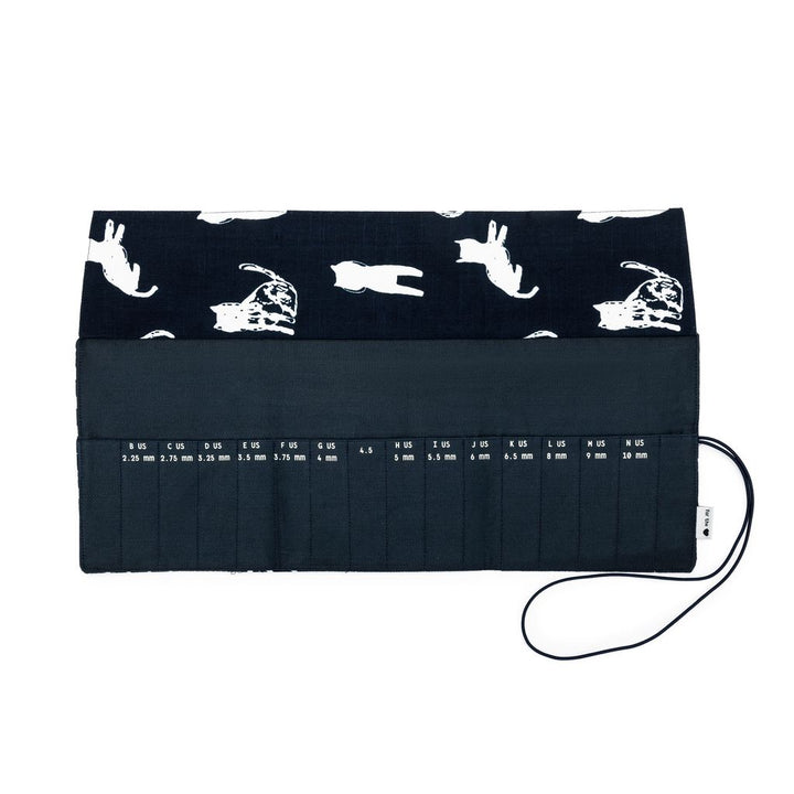 Della Q  Crochet Roll