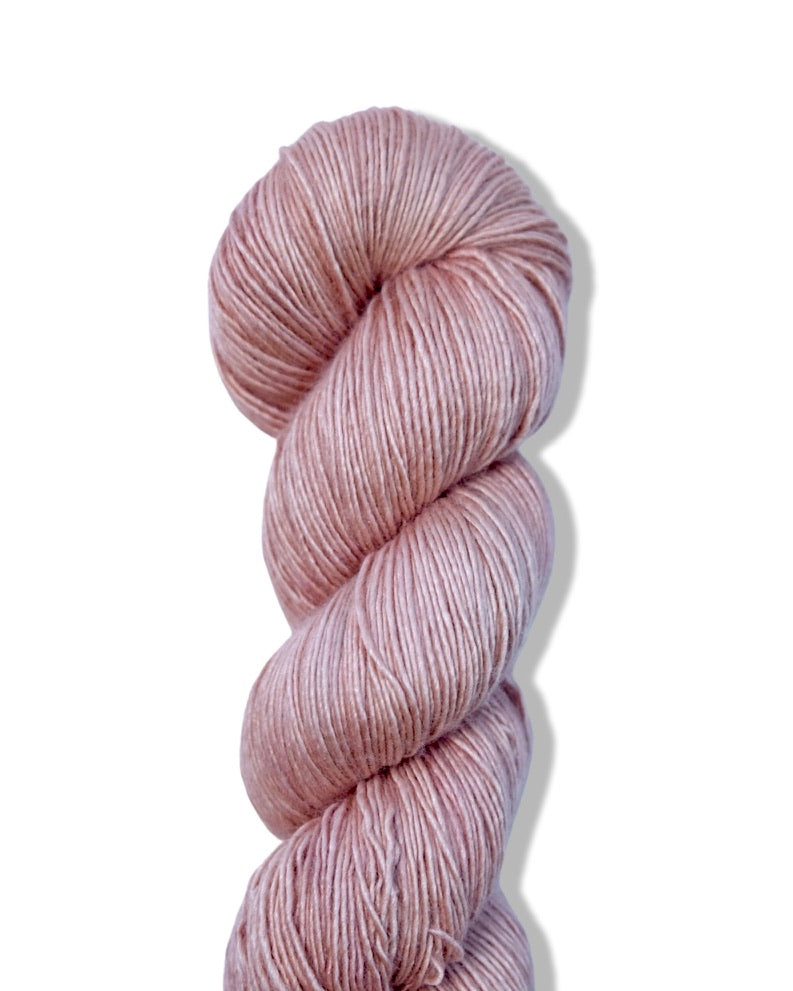 Modus Operandi Fibers Silky Fingering