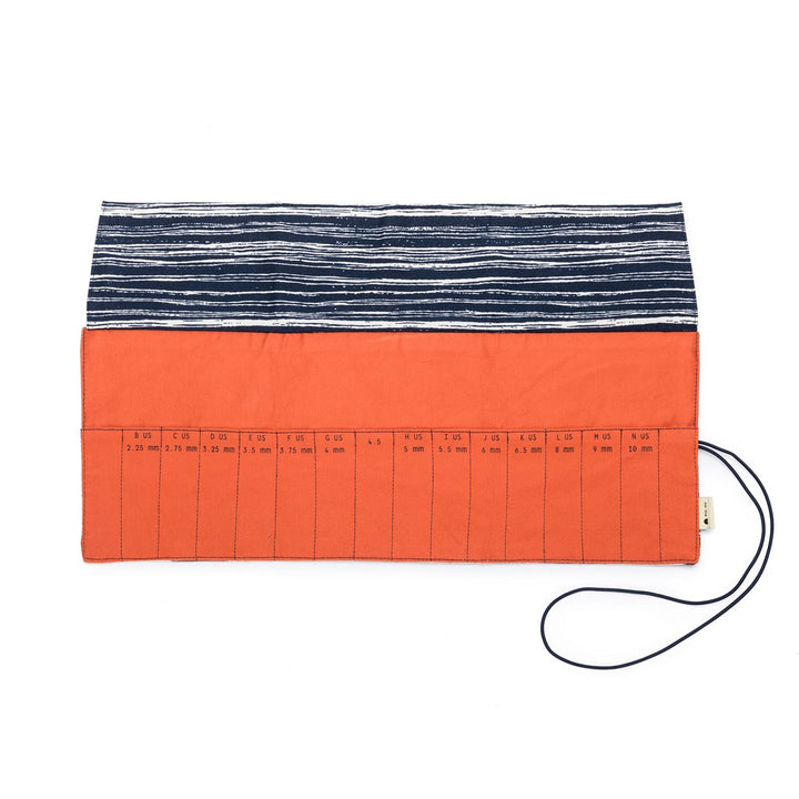 Della Q  Crochet Roll