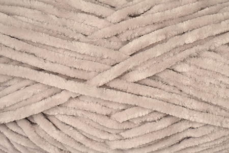 Universal Yarn Bella Chenille