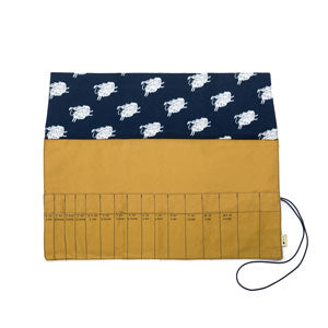 Della Q Double Point Needle Roll Case - Haus of Yarn