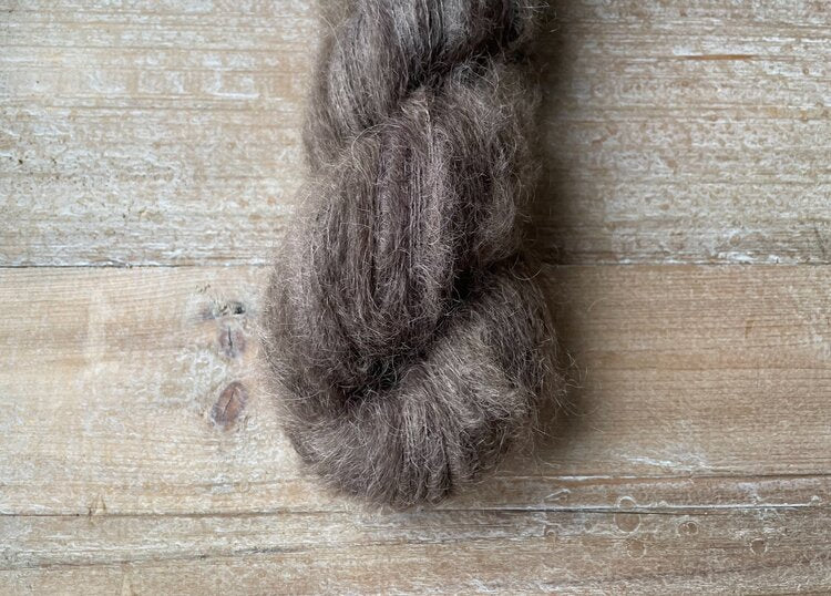 Magpie Fibers Feather Mohair