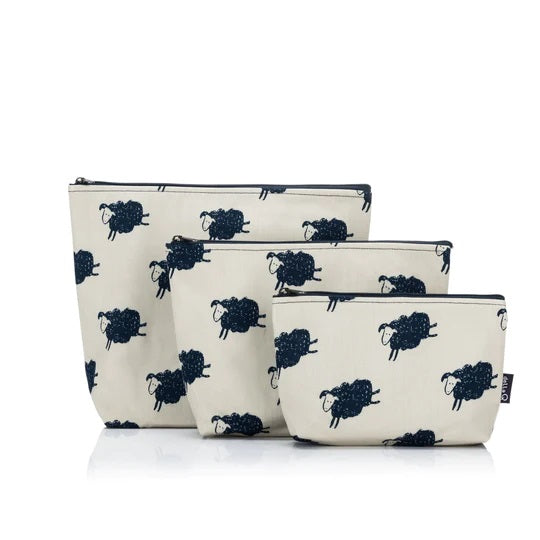 Della Q Mesh Zip Pouch