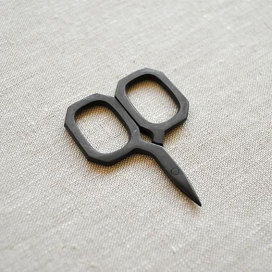 Kelmscott Designs Little Gems Scissors - Haus of Yarn