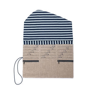 Della Q Tri Fold Circular Case - Haus of Yarn